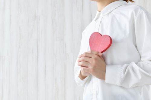 妊娠中・授乳中でも受けられる？乳がん検診にまつわる疑問を解説